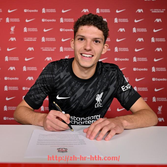 华体会hth登录入口-世俱杯历史传球链条深入解构：战术风格背后的数据逻辑