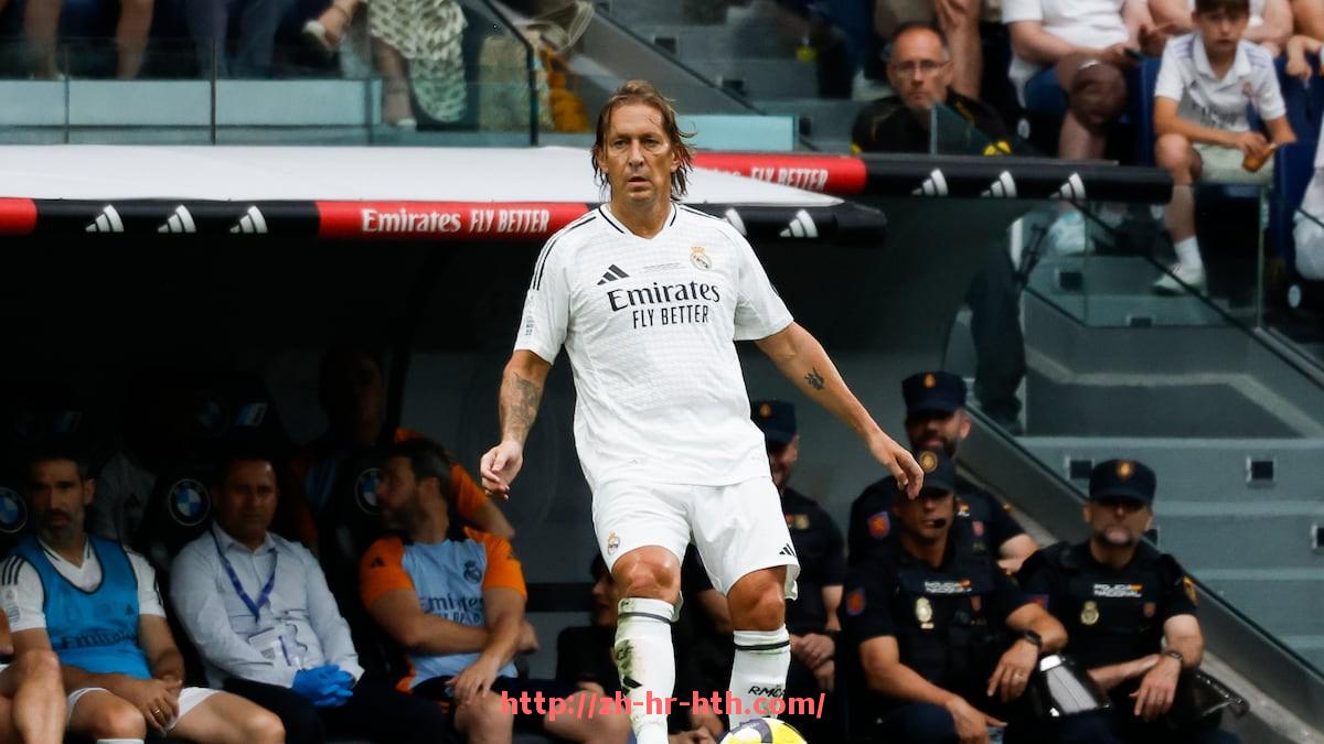 华体会hth登录入口-世俱杯替补球员出场时间顺序管理制度及监控机制